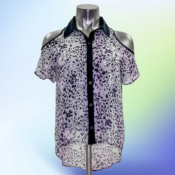 SUGARMINT Cold Shoulder Button Down Blouse Large - Picture 11 of 11